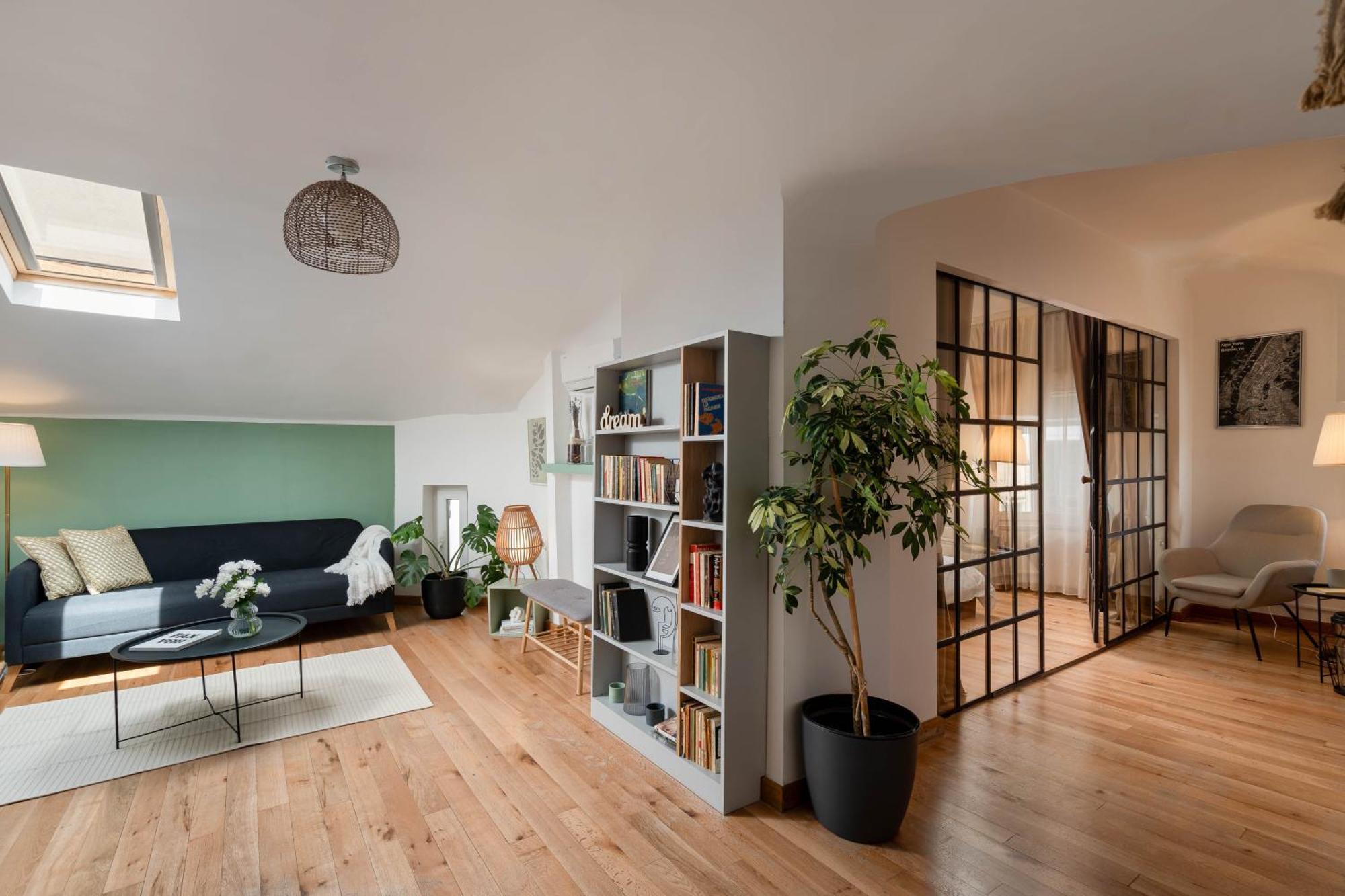 Downtown Home With Terrace By Urbanesq Bukarest Exteriör bild